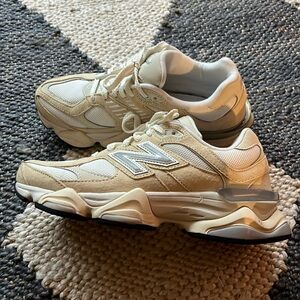 *New* new balance 9060 size 7.5